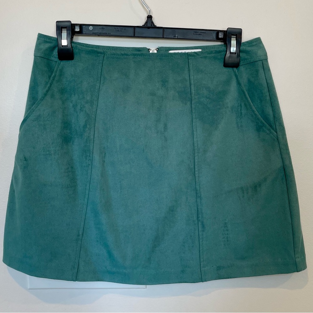 Kendall & Kylie | Suede Mini Skirt | Size M